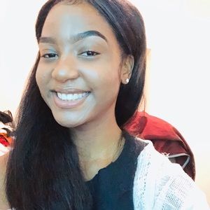 Meet your Posher, Mya